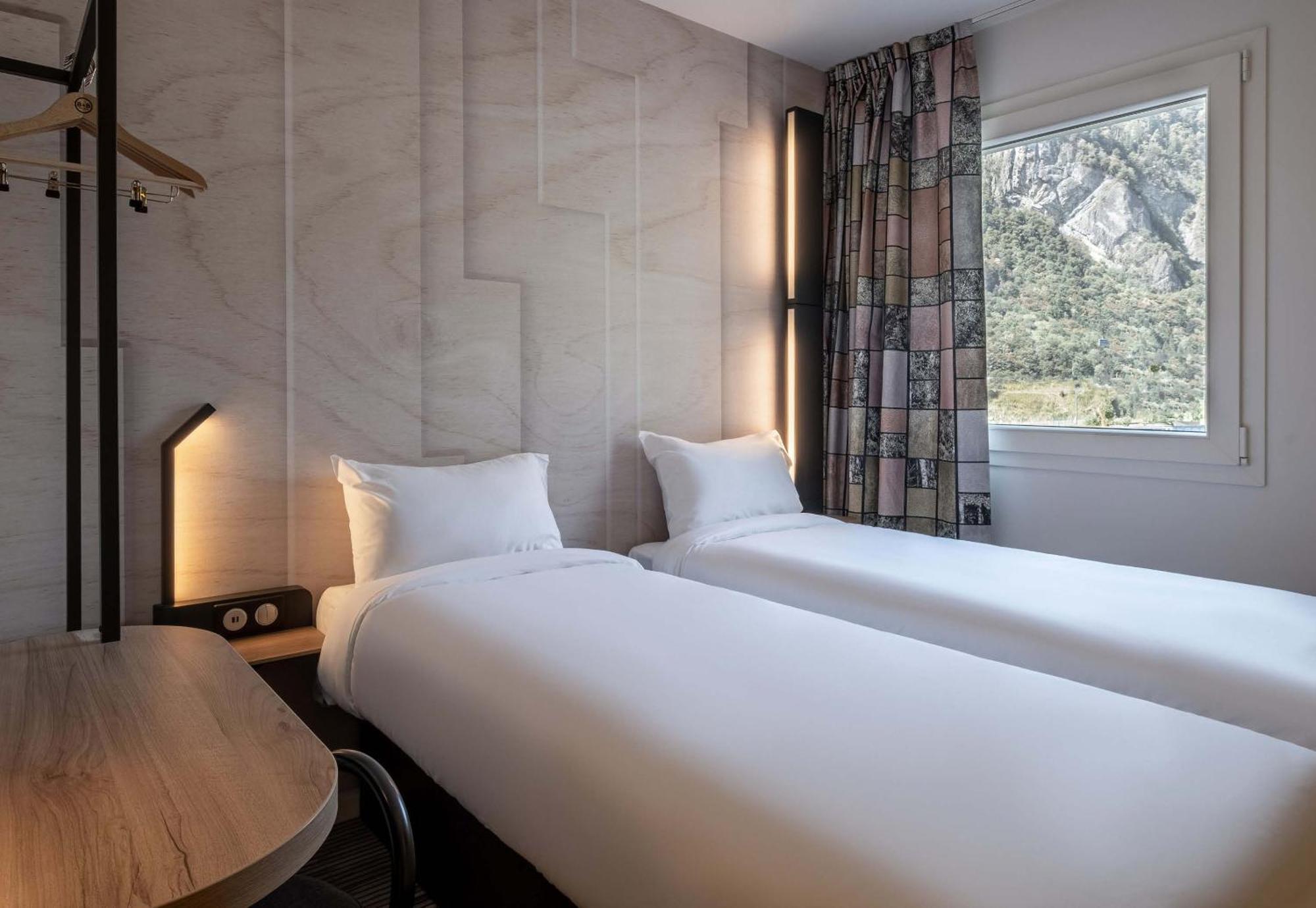 B&B Hotel Cluses Sud ภายนอก รูปภาพ